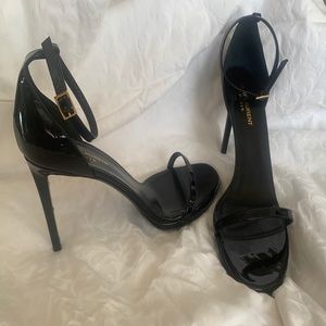 Super Sexy!!! YSL Black Patten Leather Bea Ankle Strap Sandals